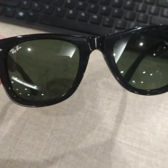 Ray-Ban Sunglasses - Picture 1 of 7